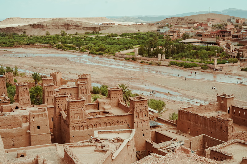 environment, tower, brick, arid climate, fort, sky, land, town, built structure, flora, nature, castle, climate, water, the past, ancient civilization