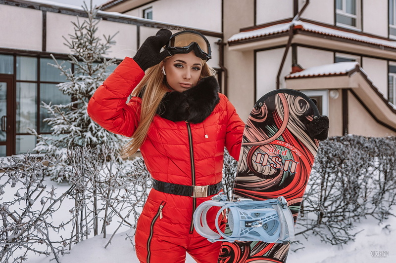 women, Anastasia Zajarova, snowboard, Oleg Klimin, winter, fur, women outdoors, blonde, gloves, 2K, snow, goggles