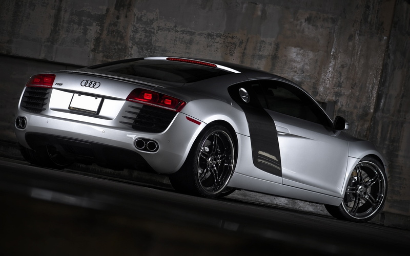 motor vehicle, vehicle, silver colored, silver cars, indoors, audi, land vehicle, auto racing, Audi R8, no people, mode of transportation, black color