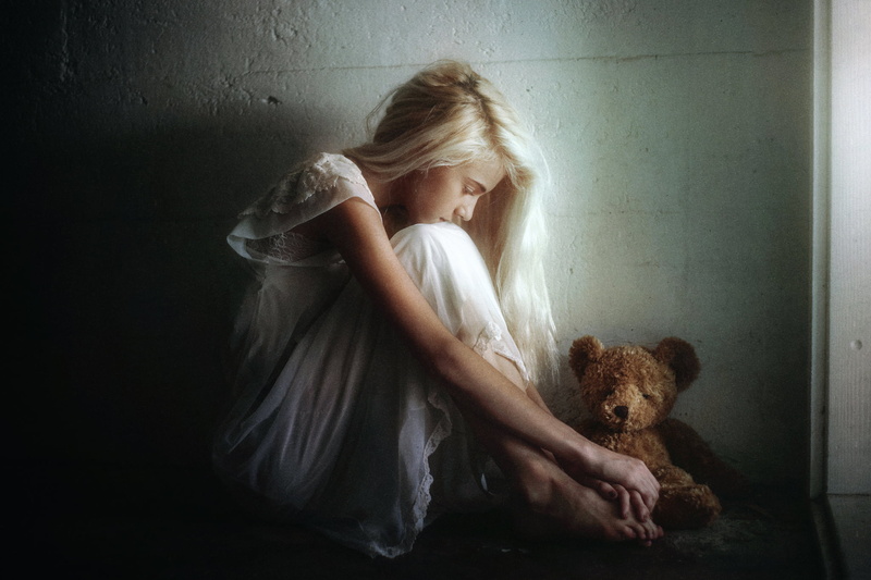 disappointment, females, TJ Drysdale, depression - sadness, hopelessness, teddy bear, hairstyle, bear, childhood, emotion, women, sitting, sadness, 1080P