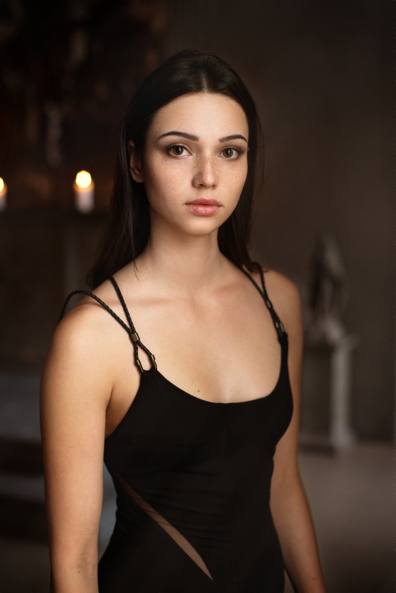 1080P, freckles, dark hair, black clothing, depth of field, looking at viewer, women, Maxim Maximov, Mariya Volokh