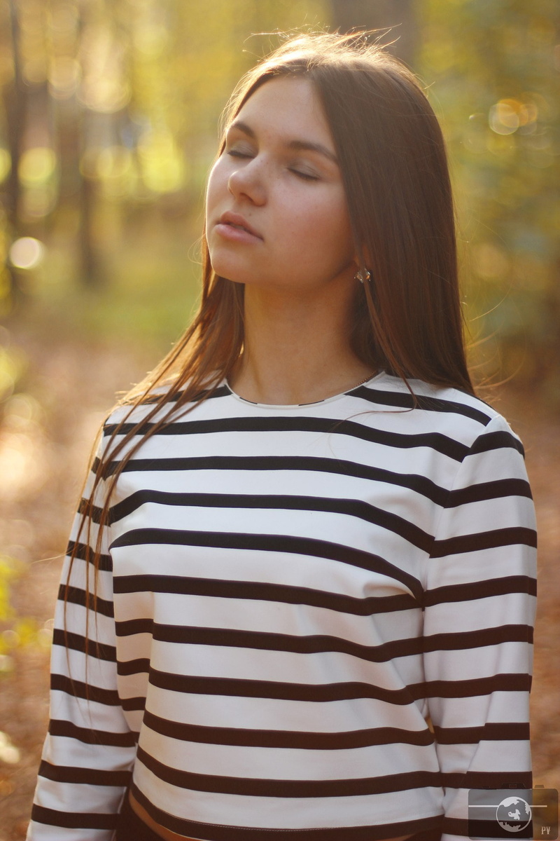 waist up, hairstyle, nature, focus on foreground, outdoors, portrait, top - garment, long hair, women, one person, sunlight, striped, Vitaly Plyaskin, hair