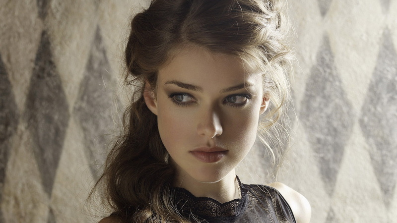 brown hair, fashion, beautiful woman, julia Saner, front view, body part, long hair, beauty, hairstyle, face, portrait, hair, human face, brunette, young adult