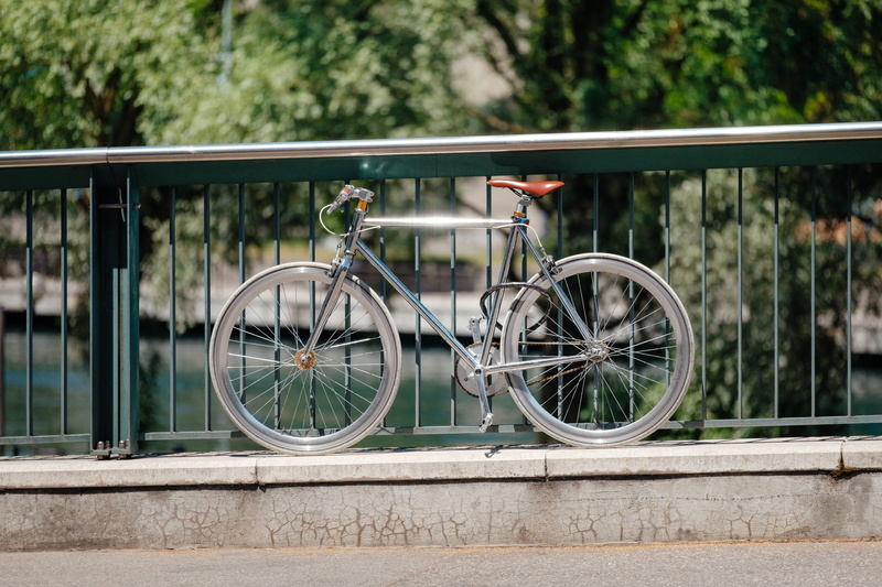 rails, stationary, switzerland, 5K, bicycle seat, built structure, focus on foreground, day, daytime, fixed gear, frame, city, bicycle, transportation