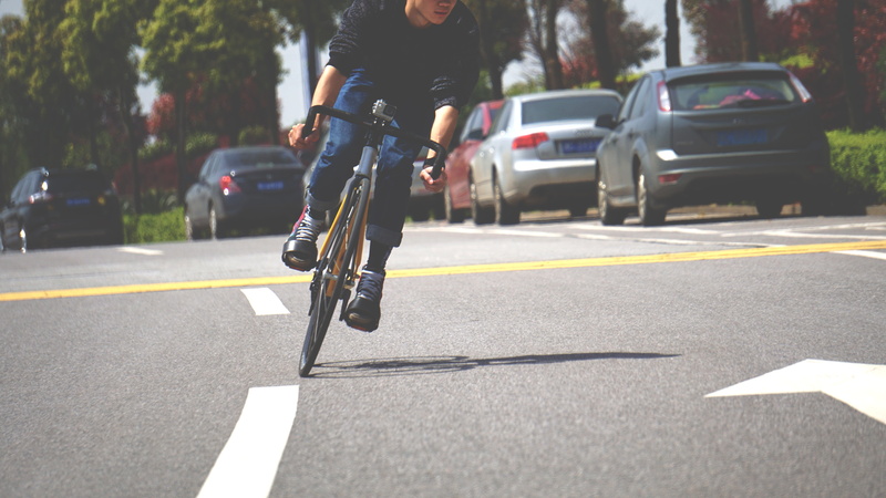 5K, mode of transportation, sunlight, bicycle, motion, land vehicle, Bike, street, city, symbol, transportation, road, motor vehicle, real people, Sport