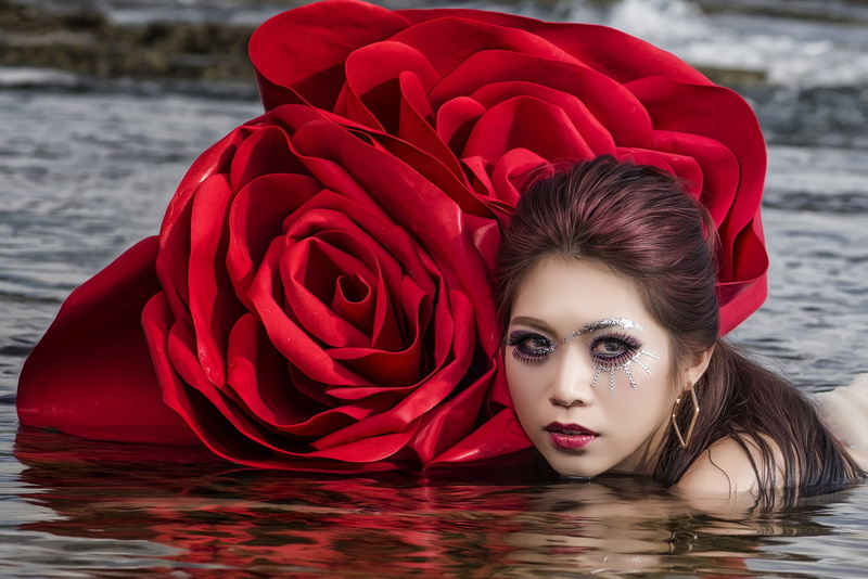 contemplation, glamour, portrait, young adult, beautiful woman, beautiful people, adult, water, purple hair, fashion photography, face paint, 1080P, red lipstick
