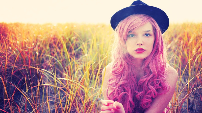 sunlight, contemplation, land, one person, hairstyle, cigarettes, black hat, sunset, women, dyed hair, sky, blond hair, teenager, heterochromia, outdoors