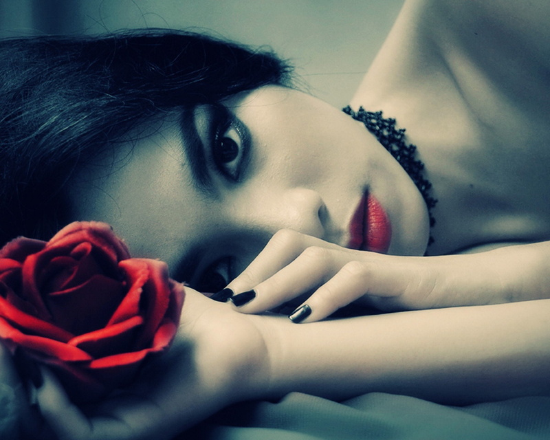 pale, contemplation, adult, plant, lonely, babe, flowering plant, girl, Sad, mood, make-up, young women, People, witch, Gothic, beauty, sorrow, portrait