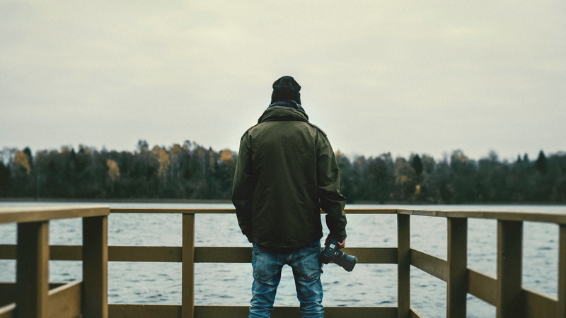 photographer, winter, real people, loneliness, back, people, one Person, caucasian Ethnicity, jeans, outdoors, boys, casual Clothing, standing, water, cold - Temperature