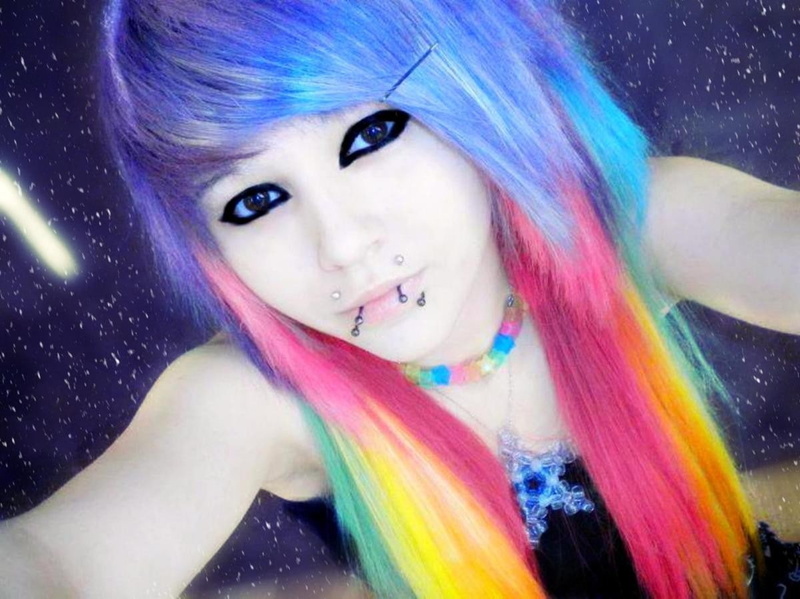 looking at camera, make-up, young adult, close-up, headshot, body part, dyed hair, multi colored, hairstyle, teenager, human face, indoors, studio shot