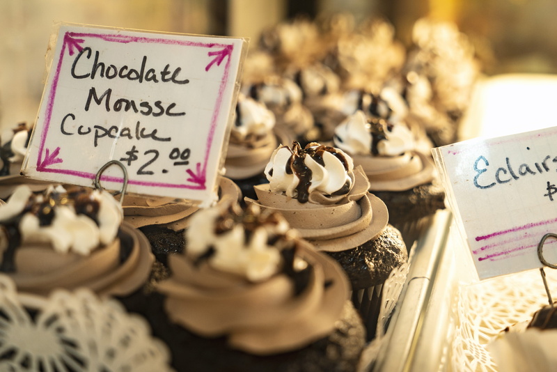 selfmade, food and drink, retail, store, food, eastern market, 4K, text, finance, variation, mousse, non-western script, washington, united states, sign