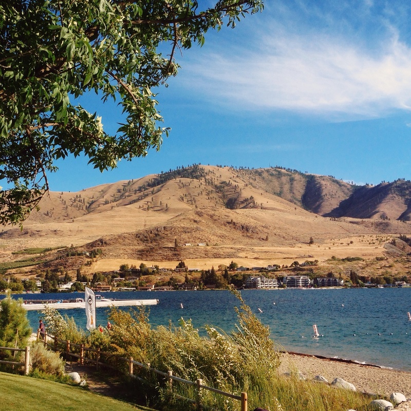 non-urban scene, day, travel, water, cloud - sky, park, 1080P, mountain, nature, plant, lake, scenic, no people, waterfront, mountains, sunlight, dry