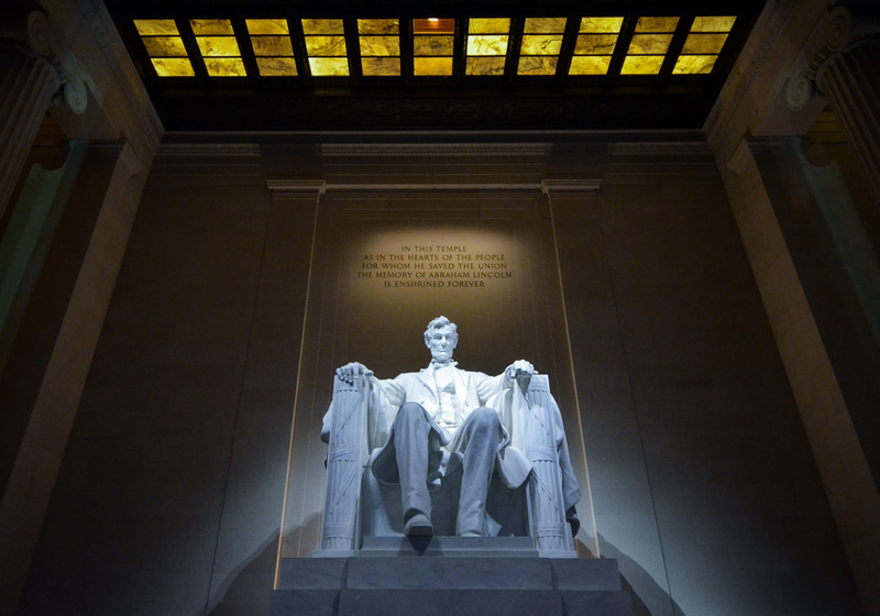 chair, abraham lincoln, abraham, washington, room, person, usa, ceiling, landmark, architectural column, museum, 1080P, tourism, low angle shot, human representation