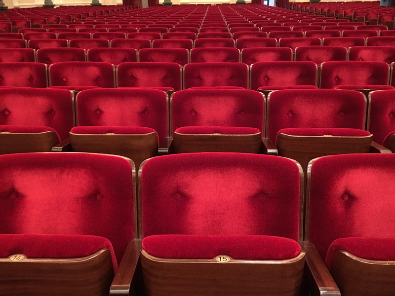 Chairs, backgrounds, abundance, order, large group of objects, no people, chair, pattern, Cinema, white cloth, projection, red, full frame, repetition