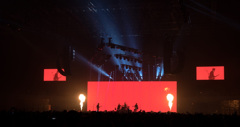 entertainment event, night, crown, front, music, music festival, red, light, event, built structure, indoors, spotlight, arena, theater, city, festival