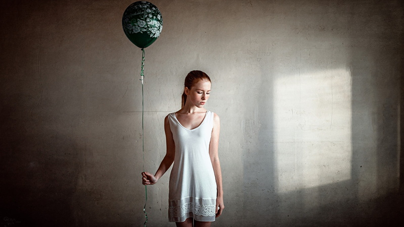 Katya Voronina, 1080P, Georgy Chernyadyev, wall, women, dress, freckles, redhead, balloon, white dress
