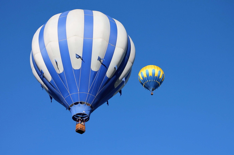 aircraft, outdoors, flight, clear sky, soar, leisure, air, nature, recreation, sky, blue, freedom, multi colored, helium, vibrant, flying, float, balloon