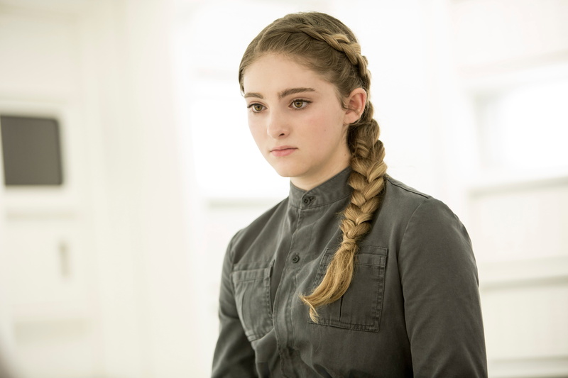 casual Clothing, copy Space, jacket, waist up, primrose everdeen, fashion, caucasian Ethnicity, females, hair, adult, portrait, one Woman Only, the hunger games