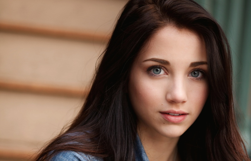 contemplation, relaxation, front View, fashion, smiling, depression - sadness, teenager, brown Hair, face, indoors, lifestyles, s, headshot, cheerful, close-up