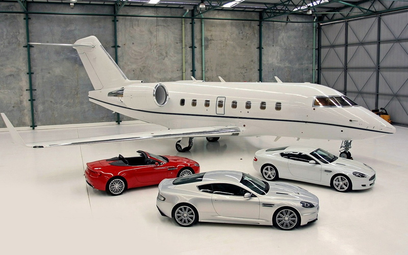 v, aston martin dbs, car, vantage, aston martin, volante, martin, sports, aston martin v8 vantage, hangar, 1080P, db, sports car, dbs, jet, jet fighter