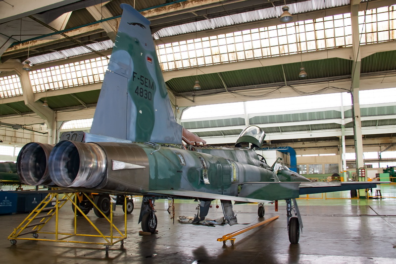 airplane hangar, military, transport, air force, indoors, airplane, plane, aerospace industry, aircraft, people, airport, skill, air vehicle, day, fighter plane