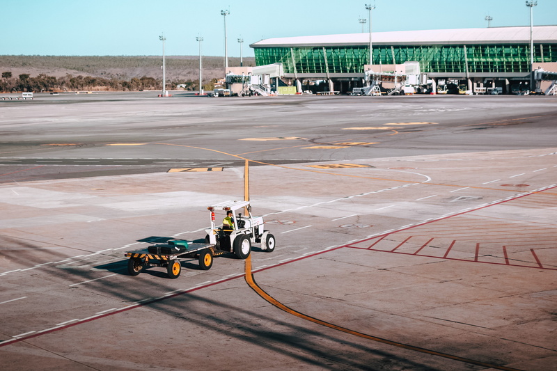 marking, landing, land vehicle, trailer, flight, 4K, airport, travel, airport runway, nature, hangar, building, airfield, aircraft, industry, day, truck