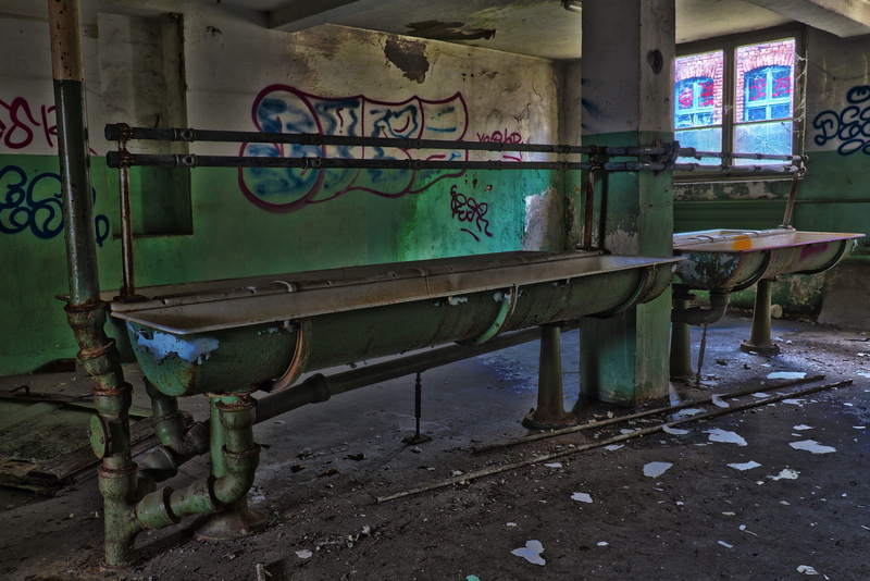 abandoned, forget, dark, deterioration, text, forgotten places, industrial building, atmosphere, ailing, break up, broken, place, abandoned building, burned out