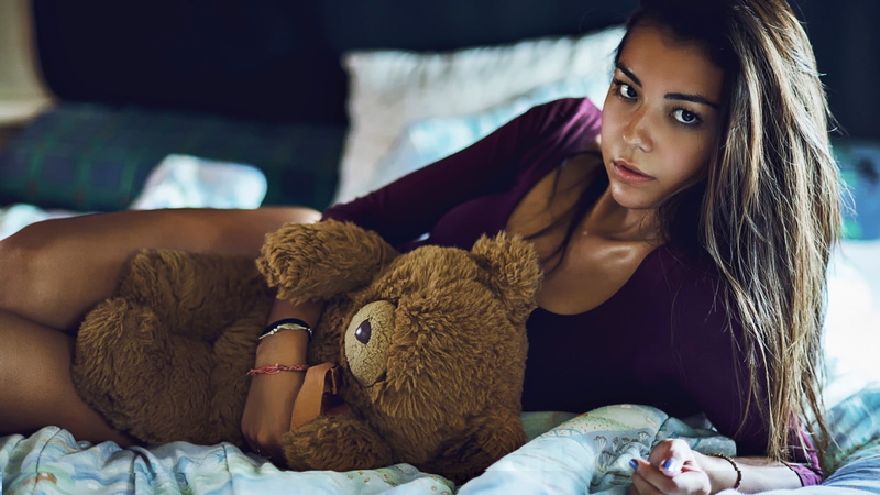 women, bedroom, cozy, teddy bears, brunette, bed, childhood, long hair, beauty, hair, bear, furniture, toy, teddy bear, lifestyles, holding, brown, model