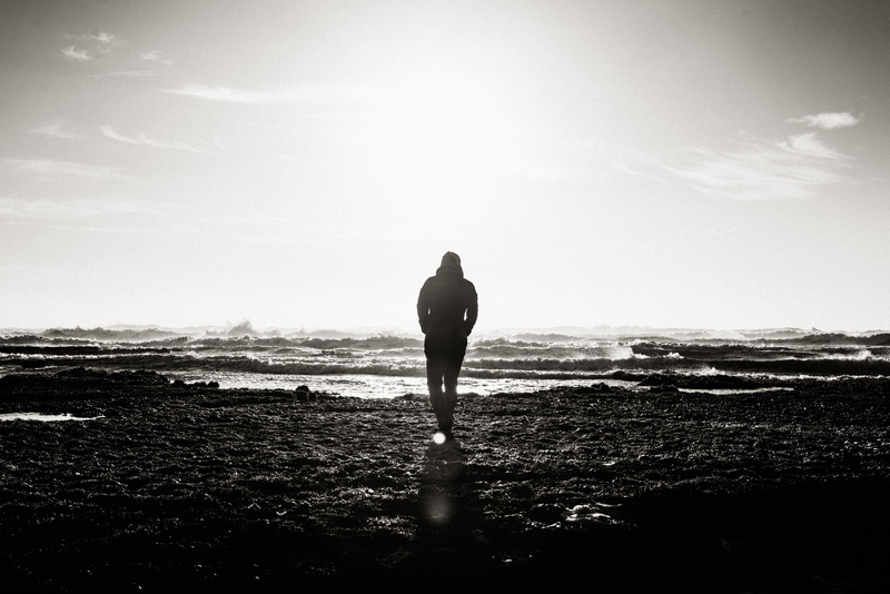 day, adults only, ocean, looking at view, trip, holiday, man, silhouette, landscape, one person, outdoors, sunlight, only women, person, one woman only
