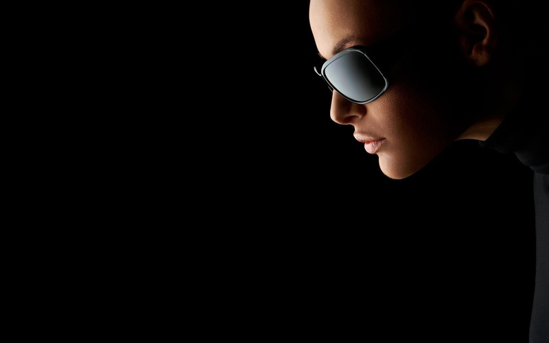 model, indoors, real people, men, studio shot, fashion, profile view, leisure activity, close-up, profile, lifestyles, copy space, side view, portrait