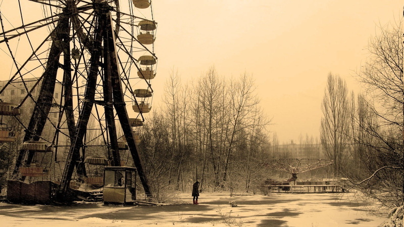 sunset, amusement park, architecture, silhouette, arts culture and entertainment, sky, building exterior, ferris wheel, water, tree, anime snow ferris wheel abandoned urban exploration winter trees nature pripyat chernobyl ghost town
