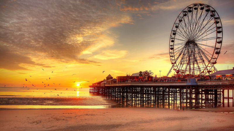 scenics - nature, UK, nature, Blackpool, beauty in nature, amusement park, horizon, sky, 5K, horizon over water, architecture, beach, orange color, birds