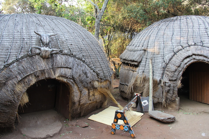 one animal, johannesburg, animal representation, nature, arch, craft, one person, lesedi cultural village, architecture, plant, built structure, representation