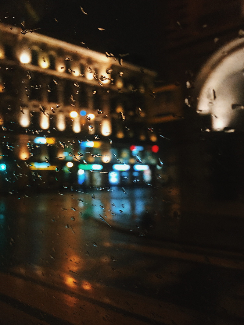 illuminated, land vehicle, weather, night, road, dark, lights, clear, 2K, water droplets, motor vehicle, raindrop, transportation, evening, water, colors