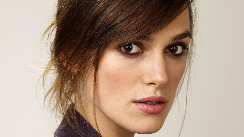 looking at viewer, young adult, Keira Knightley, hair, one person, 1080P, face, front view, celebrity, women, adult, human body part, teenager, young women