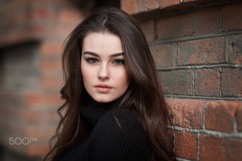 sweater, bokeh, photography, depth of field, women outdoors, pink lipstick, 500px, women, 1080P, black sweater, Bogdana Kadritskaya, brunette, face, looking at viewer
