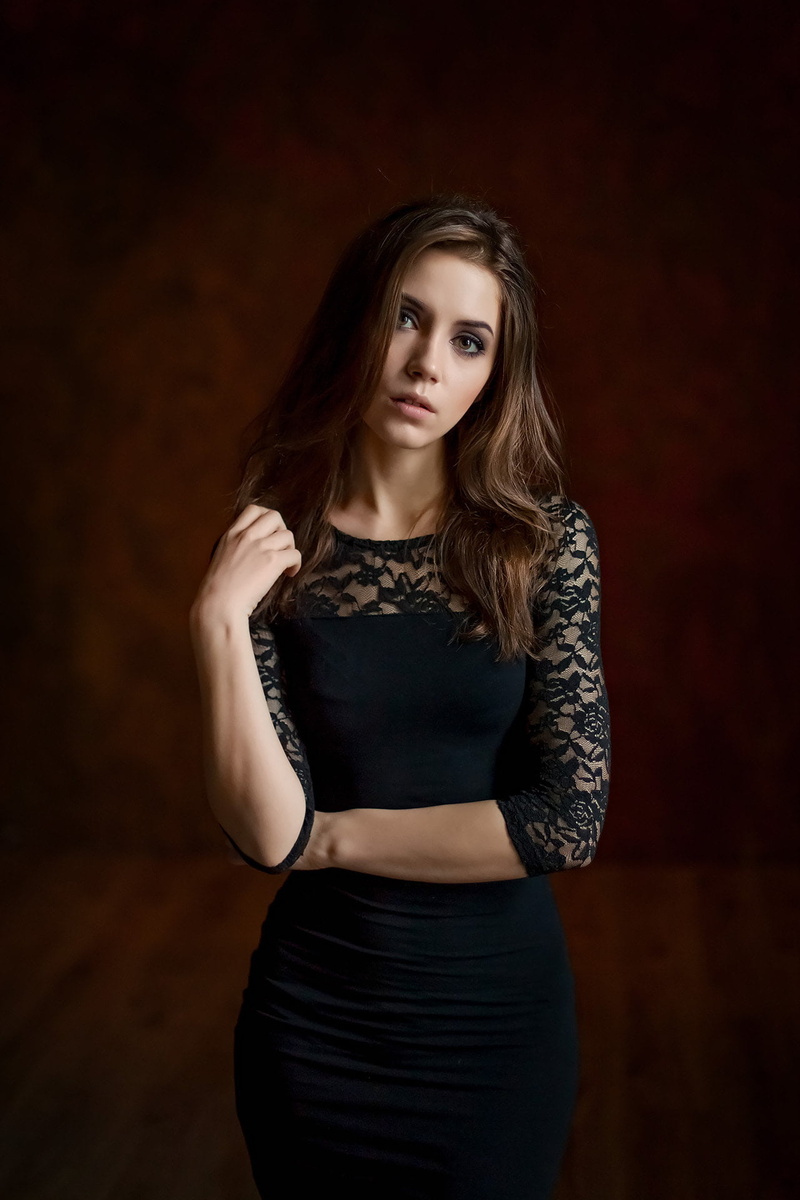 long hair, dress, depth of field, makeup, eyeliner, Ksenia Kokoreva, black clothing, 1080P, eyeshadow, head tilted, Dmitry Korneev, women, brunette