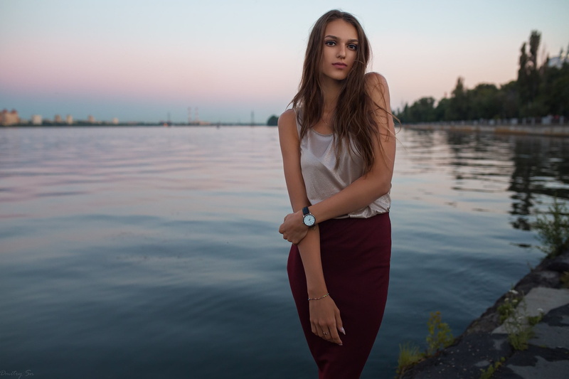 women outdoors, beauty, hairstyle, focus on foreground, sky, looking at camera, Dmitry Sn, young adult, portrait, standing, Margarita Chelnokova, long hair