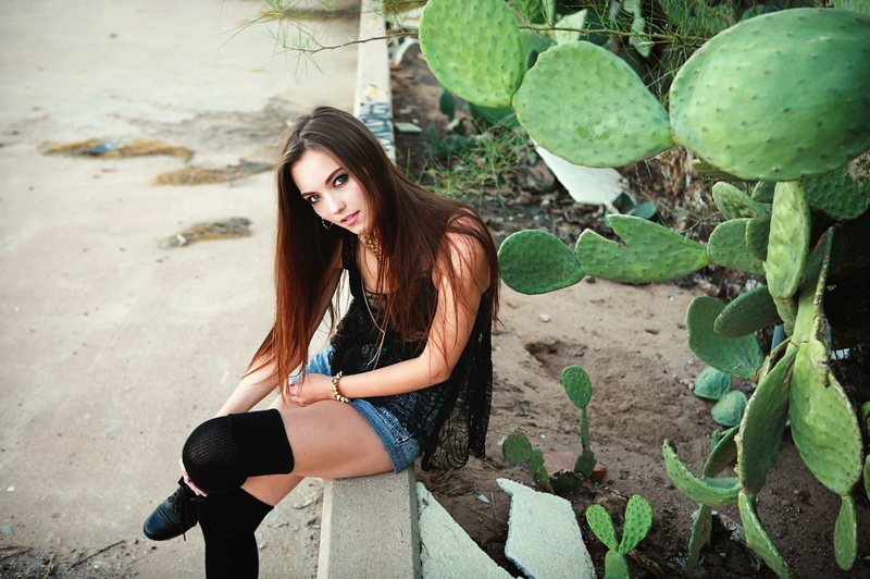lifestyles, hairstyle, looking at camera, straight hair, 1080P, young adult, real people, hair, shoes, sitting, women outdoors, women, outdoors, beauty