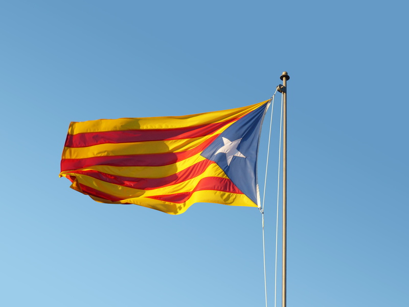 emotion, catalunya, patriotism, wave, environment, nature, 4K, pride, striped, estelada, outdoors, senyera, clear sky, catalan flag, low angle view, day
