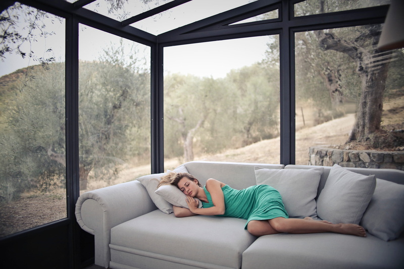 sofa, caucasian, woods, domestic life, holiday, interior, relaxing, 25-30 year old, relax, living, cosy, one person, person, domestic room, resting, sleeping