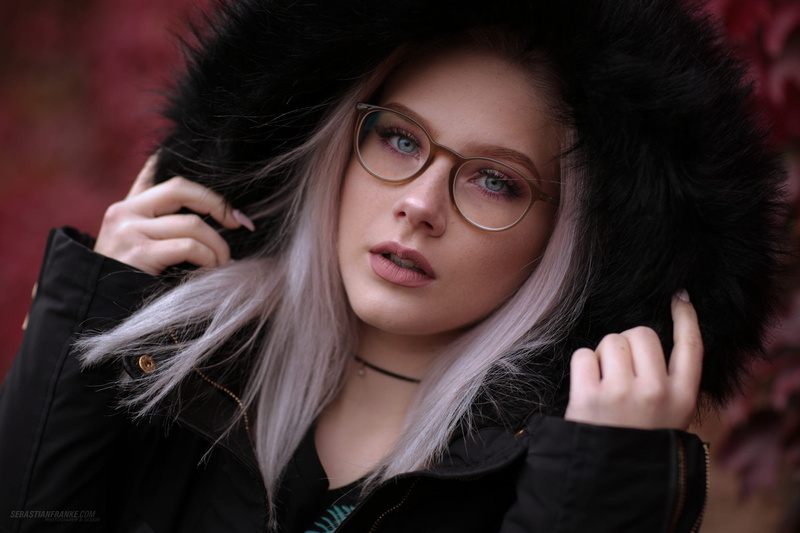 Sebastian Franke, eyeshadow, dyed hair, glasses, blue eyes, women with glasses, women, 1080P, Katharina Krug, portrait, face, bokeh, black clothing, blonde