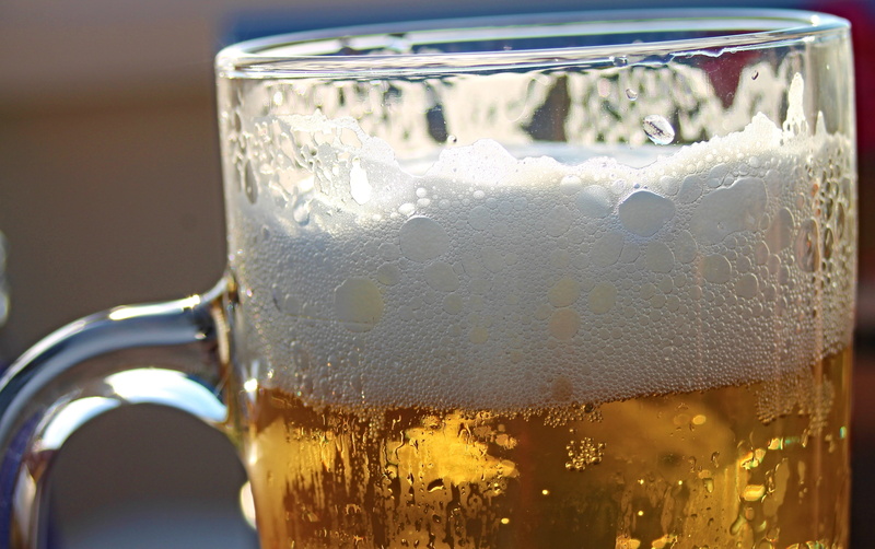 thirst, household equipment, brow, filled, clear, glass mug, abut, glass - material, still life, beer, light beer, beer tankard, indoors, beer foam, photo