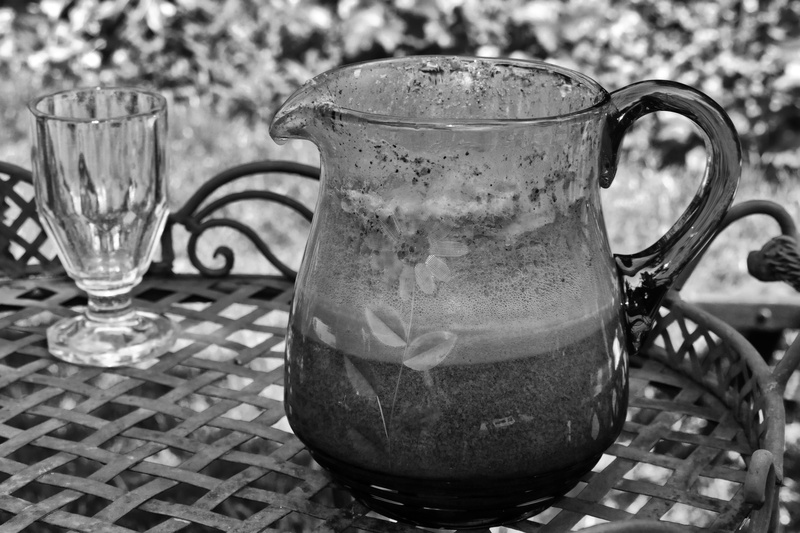 household equipment, indoors, table, focus on foreground, no people, drinking glass, mug, refreshment, close-up, cup, coffee, food, still life, Krug, Drink