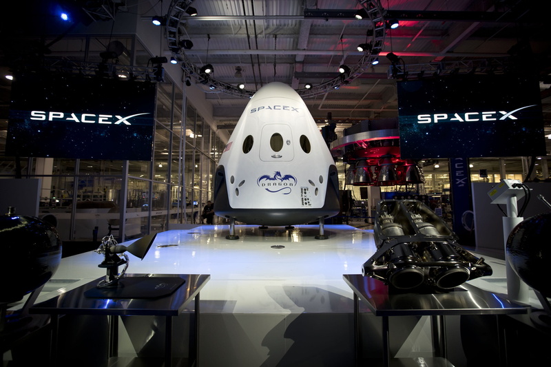 real people, window, space module, built structure, transparent, people, architecture, Spaceship, glass - material, chair, indoors, science, shopping mall