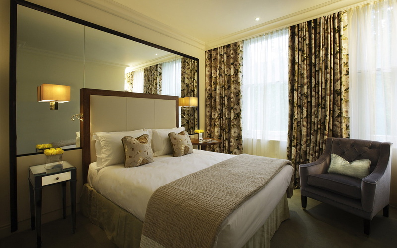 luxury, indoors, 1080P, modern, wall - Building Feature, tourist Resort, bed, sleeping, home Interior, style, hotel Room, lighting equipment, double Bed