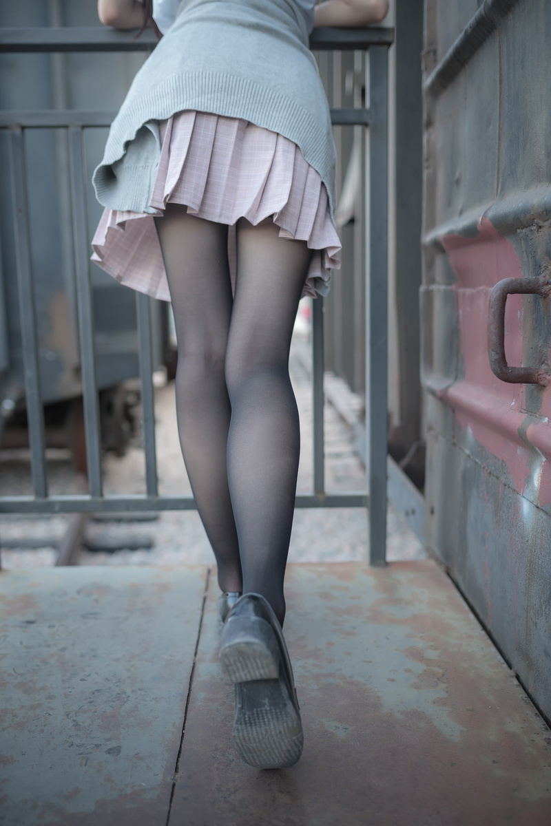uniform, 2K, short skirt, 66:Beauty, Silk stockings, pleated skirt, legs