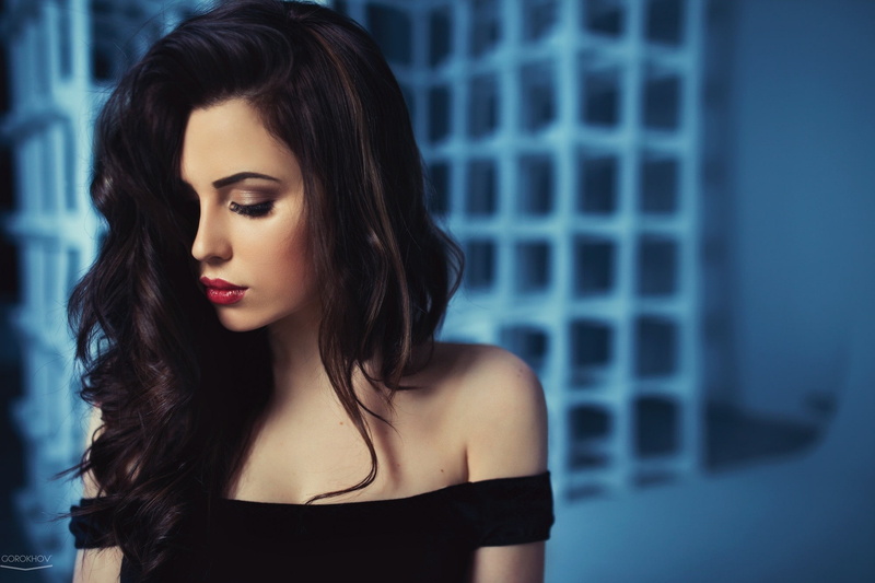gorokhov, red lips, hair, wavy, 1080P, wavy hair, red, ivan gorokhov, ivan, bokeh, women, lips, long hair, long