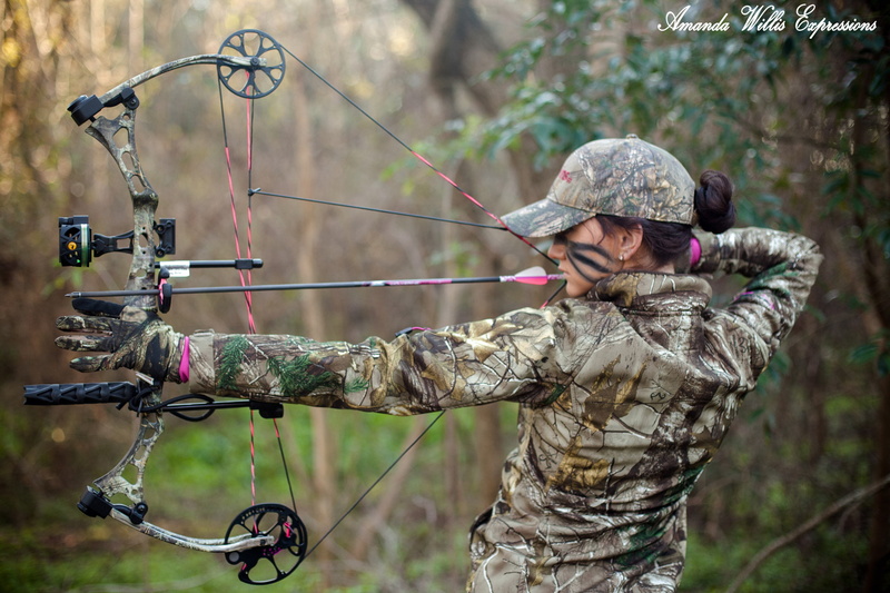 model, hairbun, baseball cap, 1080P, camouflage, fitness model, bow and arrow, women, make up