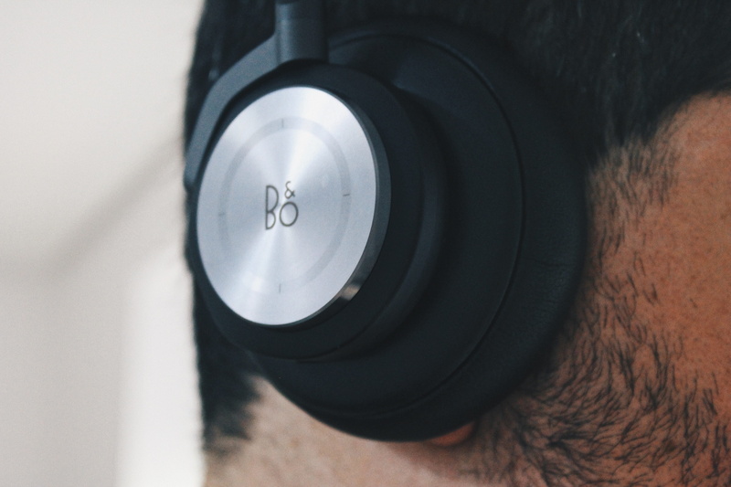 one person, focus on foreground, geometric shape, human body part, beoplay h7, audio, spain, shape, digital camera, beo, camera, space grey, sound, calle de blasco de garay